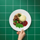 Wolt toteutti monen suomalaisen unelman: Ikean lihapulla-annoksia voi nyt tilata kotiovelle
