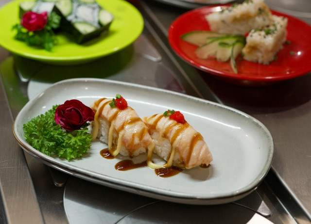 Mashiron sushijuna tuo herkulliset sushit suoraan keittiöstä luoksesi.