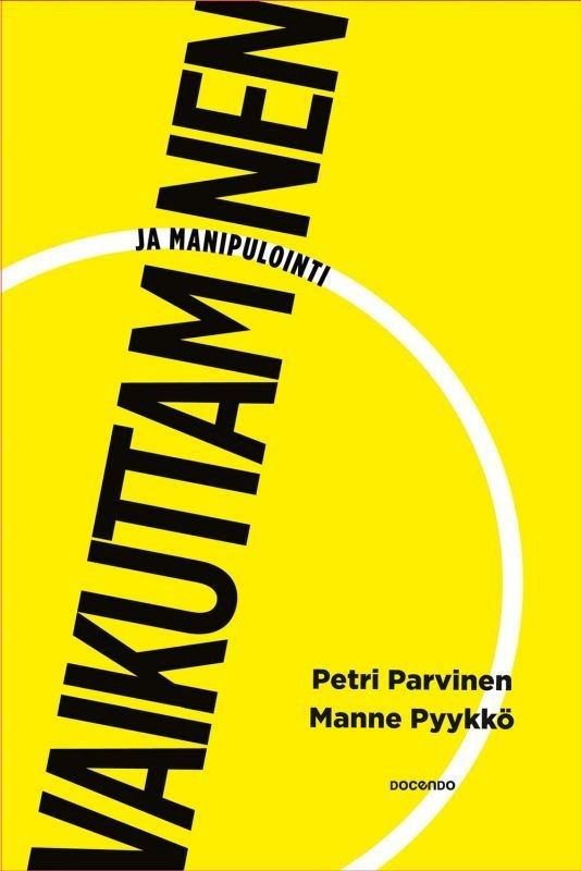 Ovatko Stockmannin Hullut Päivät vaikuttamista vai manipulointia. Teoksen kirjoittajat Petri Parvinen ja Manne Pyykkö vastaavat tähän kysymykseen Vaikuttaminen ja manipulointi -kirjassa.
