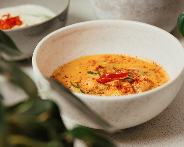 Hanko Aasian curry lämmittää kehoa ja mieltä.