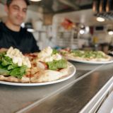 Tätä laivaravintolaa kehutaan nyt kilpaa: “Parhaat pizzat Helsingissä”