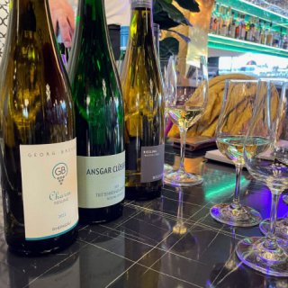Hakaniemen huipulla tapahtuu! Bistro O mat laittoi viinilistansa uusiksi - mutta vain kahden viikon ajaksi