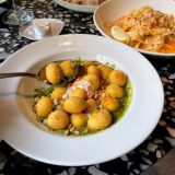 Ravintola vai kotibileet? Third Place Pasta Bar rikkoo rajoja