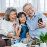 Riiteletkö isovanhempien kanssa kasvatuksesta? Taustalla voi olla gramnesia