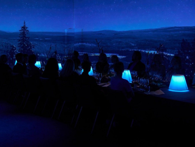 3 tunnin illallinen vie läpi eri kulttuurien makujen ja tunnelmien.