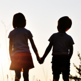 Sandownin klovni – mitä ihmettä lapset näkivät vuonna 1973?