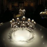 Ranskan poliisi on pidättänyt kaksi epäiltynä Louvren koruvarkaudesta