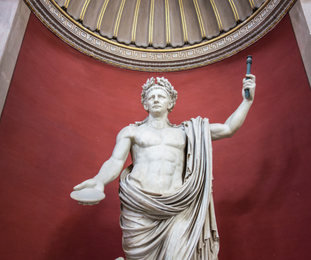 Julius Caesarin patsas.