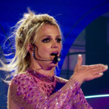 Britney Spears poisti Instagram-tilinsä huolestuttavien julkaisujen jälkeen