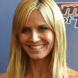 Heidi Klum hurmasi Medusana – vuoden 2025 Halloweenin kuningatar pukeutui taideteokseen