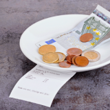 Näin säästät rahaa loppuvuonna: 3 helppoa vinkkiä!