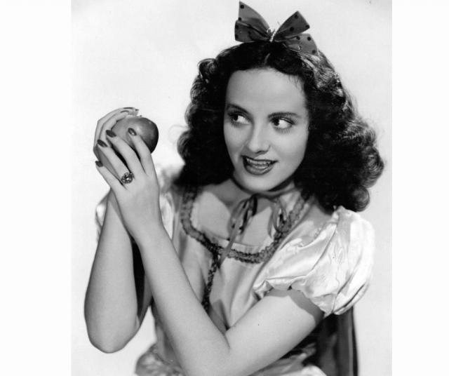 Adriana Caselotti, kuva otettu todnäk 1944.