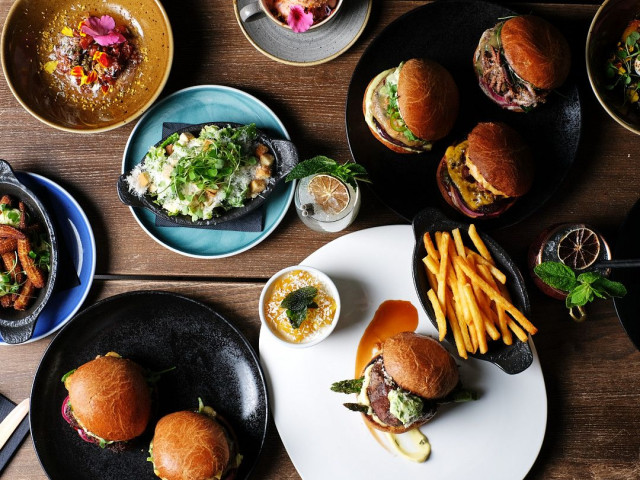 Burgers & Wine Tampere on uutuus isolla U:lla.