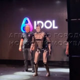 Venäjä esitteli ensimmäisen AI-robottinsa – käyttäytyi lavalla kuin olisi ollut vodkapäissään