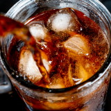 Somessa kuohuu – sokeriton limsa on nimetty “nykypäivän tupakaksi”