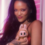 Labubu: ruman söpö pehmohirviö, josta tuli maailman kuumin keräilyilmiö