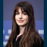 Anne Hathaway teki häkellyttävän muodonmuutoksen – Mother Mary -rooli vaati totaalista irtiottoa