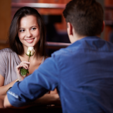 Rakastutko liian helposti? Saatat kärsiä emofiliasta – ilmiöstä, joka sekoittaa sydämen ja järjen