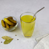 Toimiiko suolakurkkuliemi krapulaan – vai onko se vain urbaani legenda?