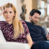 Miksi odotamme kumppaneiltamme niin paljon ja miksi emme vaadi samaa muilta?